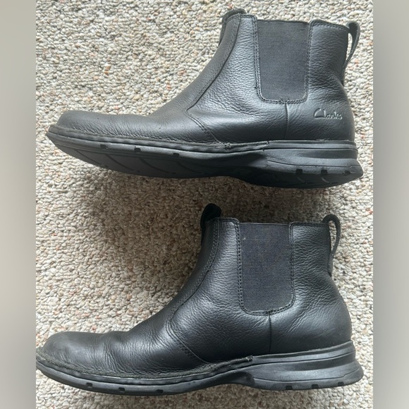 GUC Clark’s Leather High Top Slip On Boots - Men’s Shoe Size 9 - Black w/ Heel - Picture 5 of 11